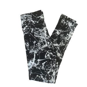 Paint splashed leggings